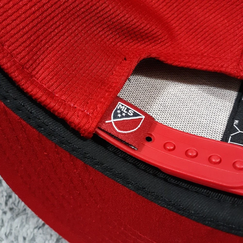 New Era Toronto FC Hat MLS Strapback Soccer Football Club Canada NEW
